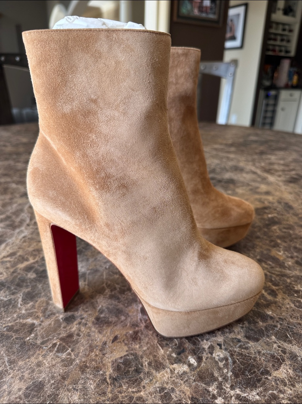 Christian Louboutin loo booty 130mm chunk heel lionne suede camel boot sz 38.5